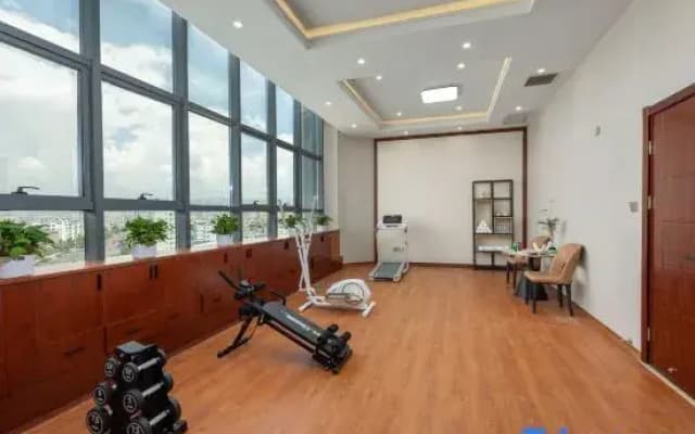 BAMBOO BOAT Hotel (Yuxi Hongta District Nie'er Square)