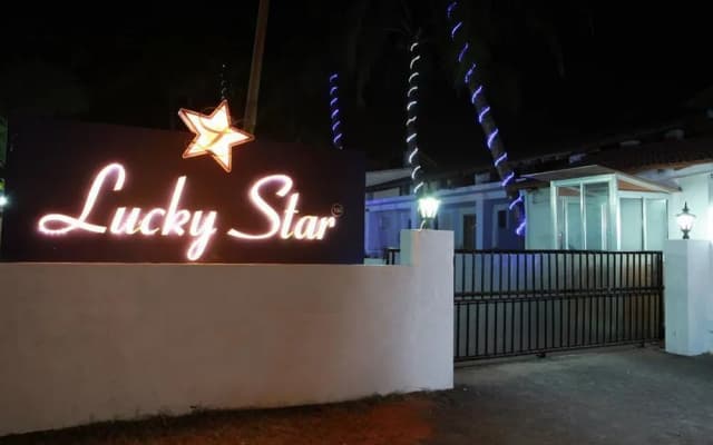 Hotel Lucky Star