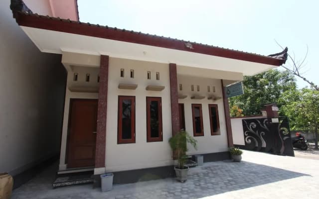 OYO Life 93157 Kos Kaloka