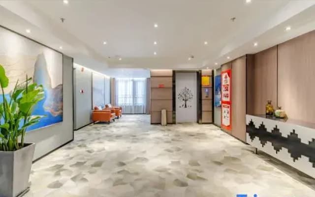 Gujing Junlai Hotel (Tianchang Hongsheng Square)