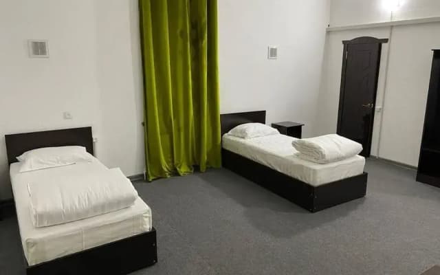 Green Apple Hotel