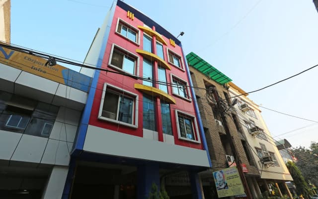 OYO Rooms Sargam Cinemas