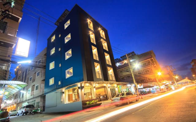 Hotel The Journey Patong New