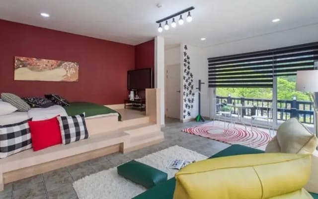 Pocheon la VIE En Rose Pension