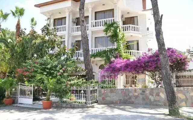 Carikci Otel Marmaris