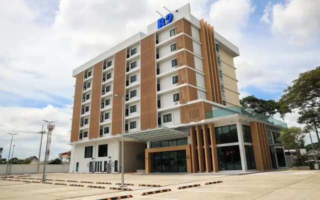 B2 Ubon Airport Premier Hotel