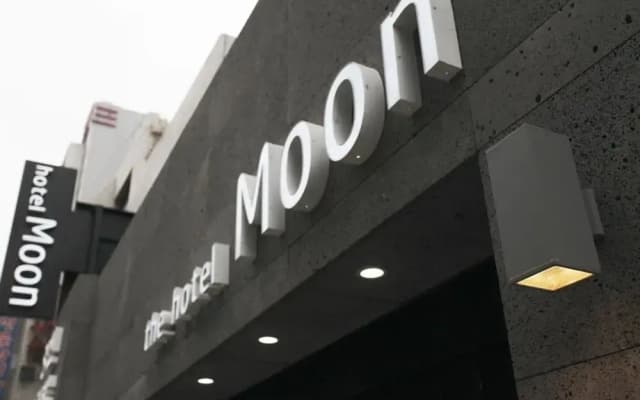 Yeongdeungpo The Moon Hotel
