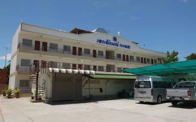 Ekaluk Place Inn