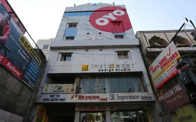 Hotel Centre Point by OYO Rooms