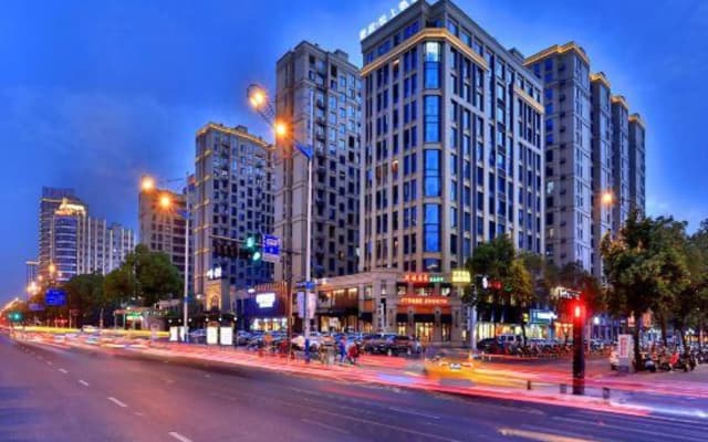 the Zan Hotel (Jinhua Jiangnan Yintai Administrative Service Center)