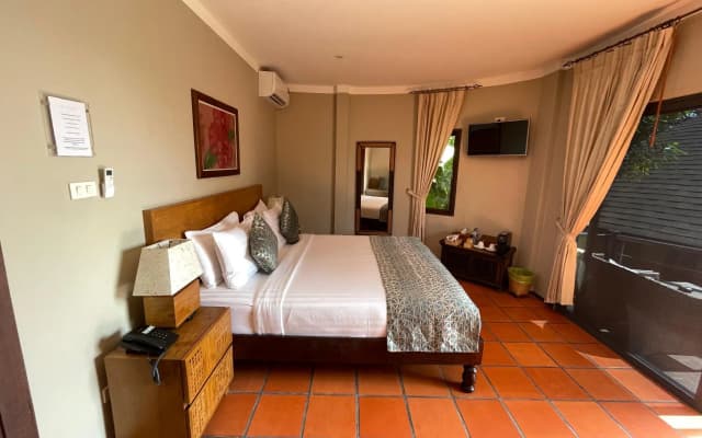 Beyond The Blue Horizon Villa Resort