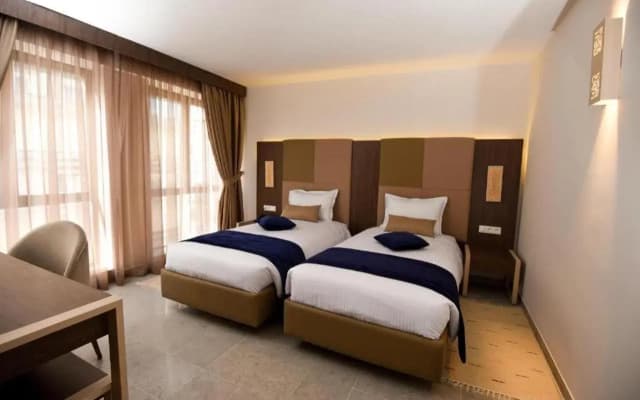 Lescure Business Hôtel and SPA