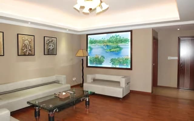 Longhu Island Hotel