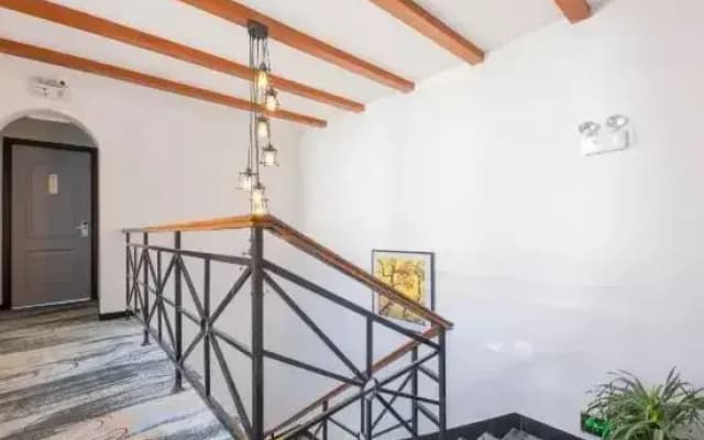 Siji Xiaozhu Hotel