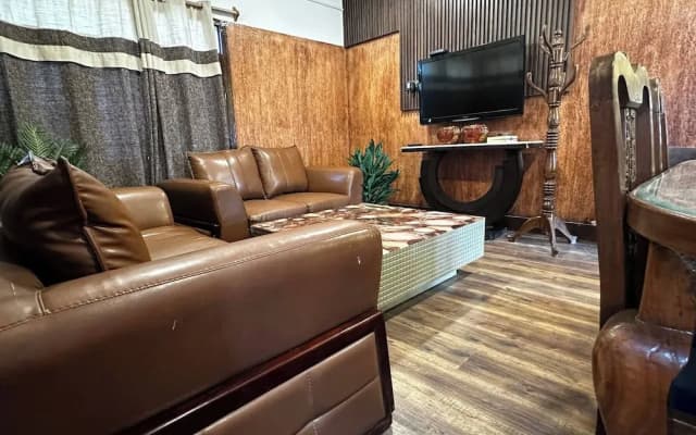 Dilan Residency Villa -5 Bedroom- Centrally Heated