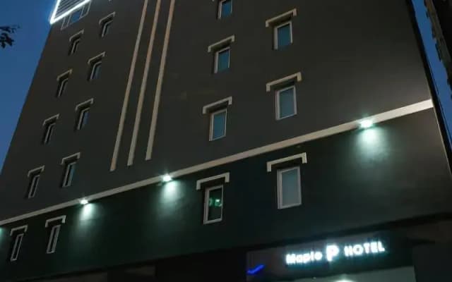 Hotel Maple