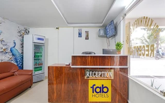Fabhotel Sri Karthikeya Grand