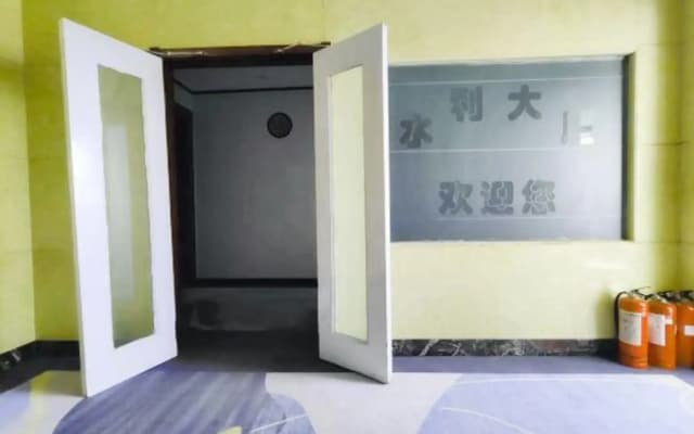 Taiyuan Water Conservancy Building Finance University North Campus Store