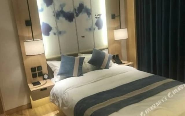 GELI Hotel (Ulanhot Steel Plant Xinqiao West Street)