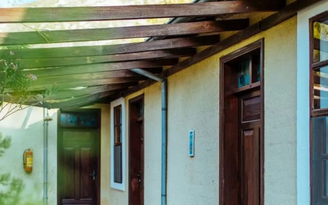 Eski Yeni Tatil Evi