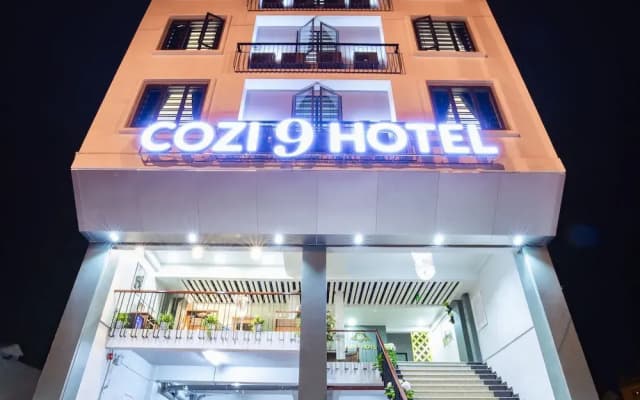 Cozi 9 Hotel