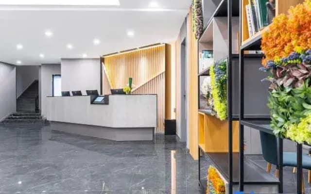 Homeinn Selected Hotel (Jiuzhaigou Scenic spot tourist center branch)