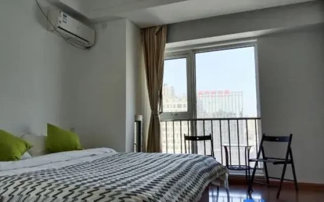Yisuli Hotel (Dalian Hi-tech Wanda Plaza)
