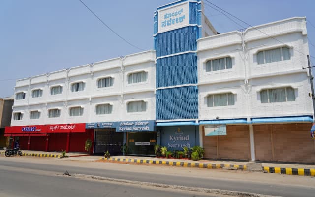 Kyriad Sarvesh Hampi by OTHPL