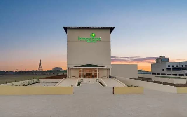 Lemon Tree Hotel Morbi