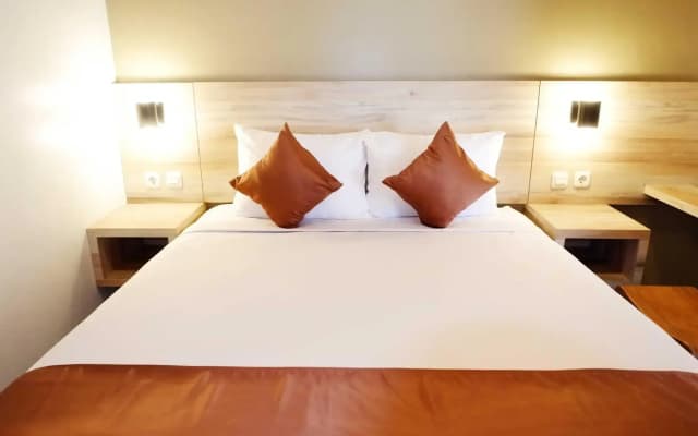 Sans Hotels Victory Semarang