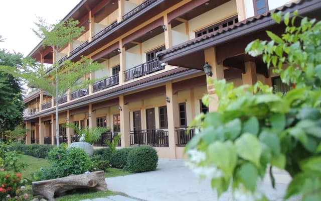 Kanlaya Park Apartment Hotel