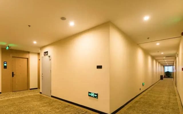 GreenTree Inn Express Wuxi Jiangyin Xuxiake Town
