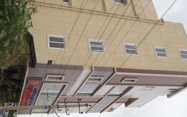 BSK Deluxe Lodging