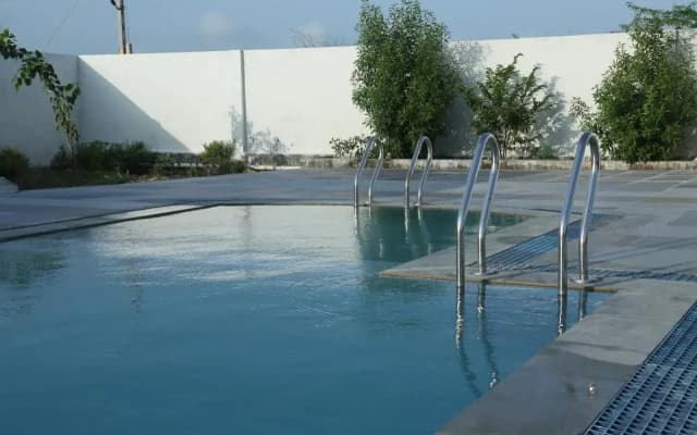 Daksh The Madhuvan Suites Dwarka