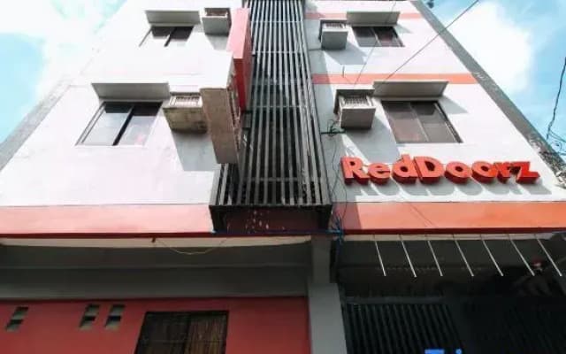 RedDoorz @ A&F C5 Pinagsama Taguig