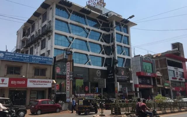 Hotel Bidar Gateway