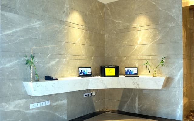 Holiday Inn Gurugram Sector 90, An Ihg