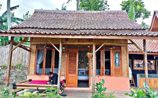 Cianjur Paddies Hostel