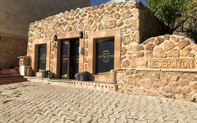 Mi̇dyat Anti̇k Otel