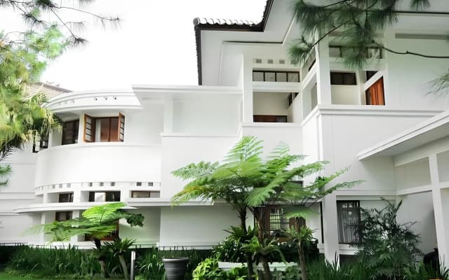 Bumi Bandhawa Hotel