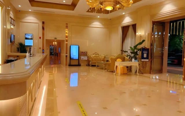 Vienna International Hotel (Dongguan Shipai Ecological Park)
