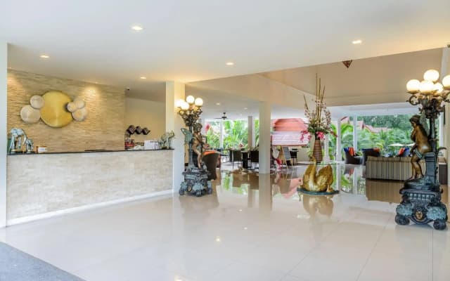L'esprit de Naiyang Beach Resort