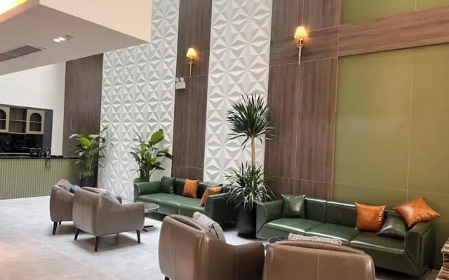 Nature Hotel - Lac Long Quan