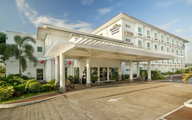 Microtel by Wyndham South Forbes near Nuvali