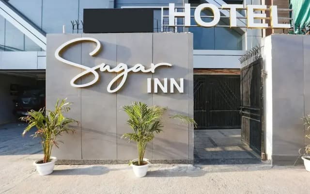 Fabhotel Sugar Inn