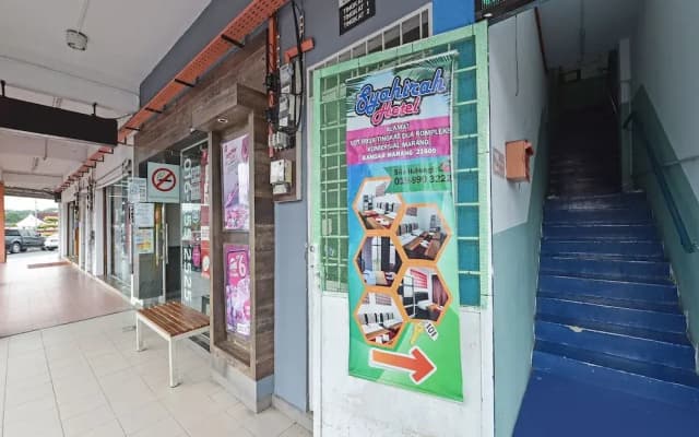 Oyo 90631 Syahirah Hotel