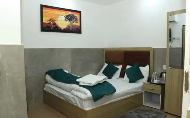 Hotel Sheeri Inn