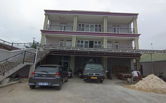 Hotel O Wisma Haji BunbunNearYani Heahlerr