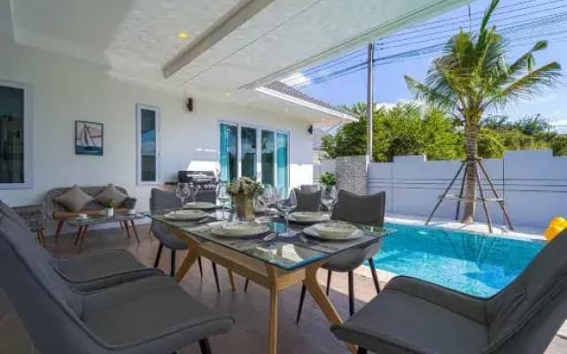 Private Modern 3 Bedroom Pool Villa- AV1