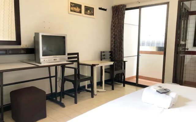 Sutus Court 7